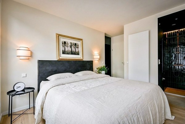 Medium property photo - Van Oldenbarneveldtplein, 1052 JL Amsterdam